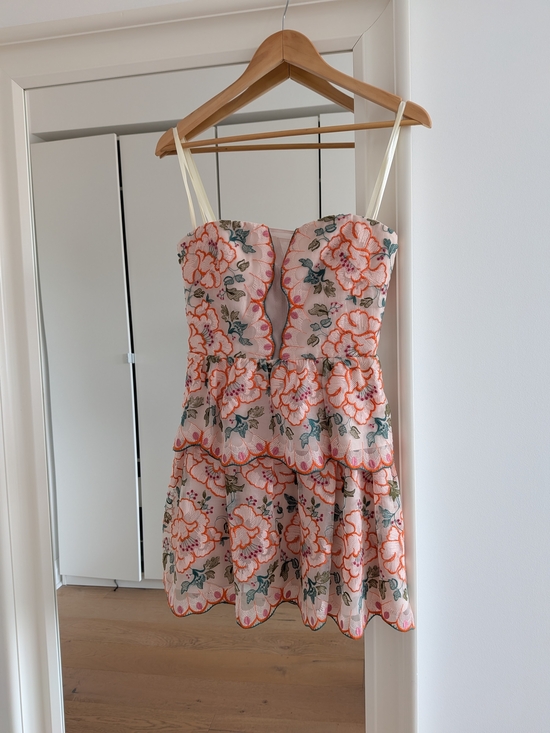 BCBGMaxAzria Dresses & Skirts - BCBGMaxAzria Giuliana Dusty Pink Strapless Dress Size 0.